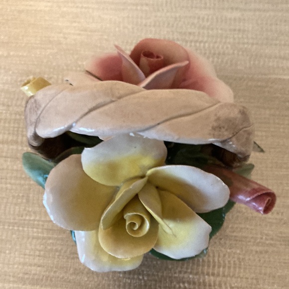 Capodimonte Vintage flower basket Nuova I.I.E. - Picture 5 of 9